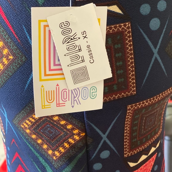 LuLaRoe Cassie pencil skirt - Picture 2 of 2